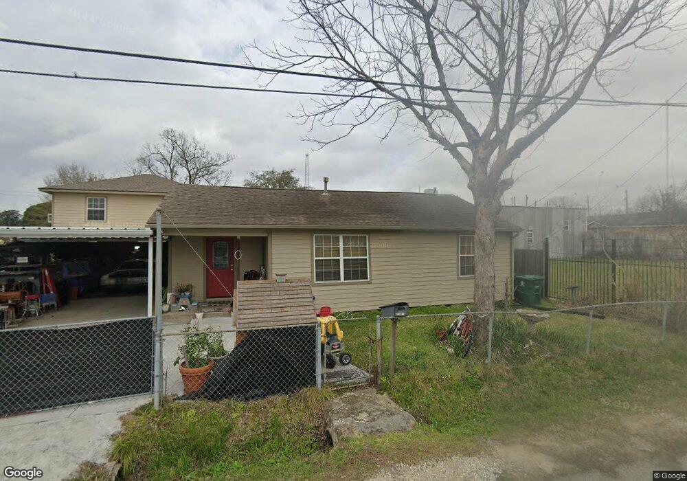 112 Bennie St, Houston, TX 77022 - photo 1