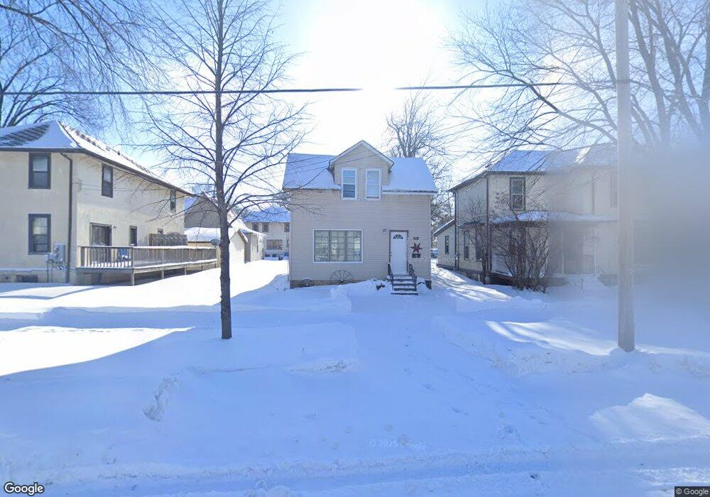908 4th Ave S, Fargo, ND 58103 - photo 1