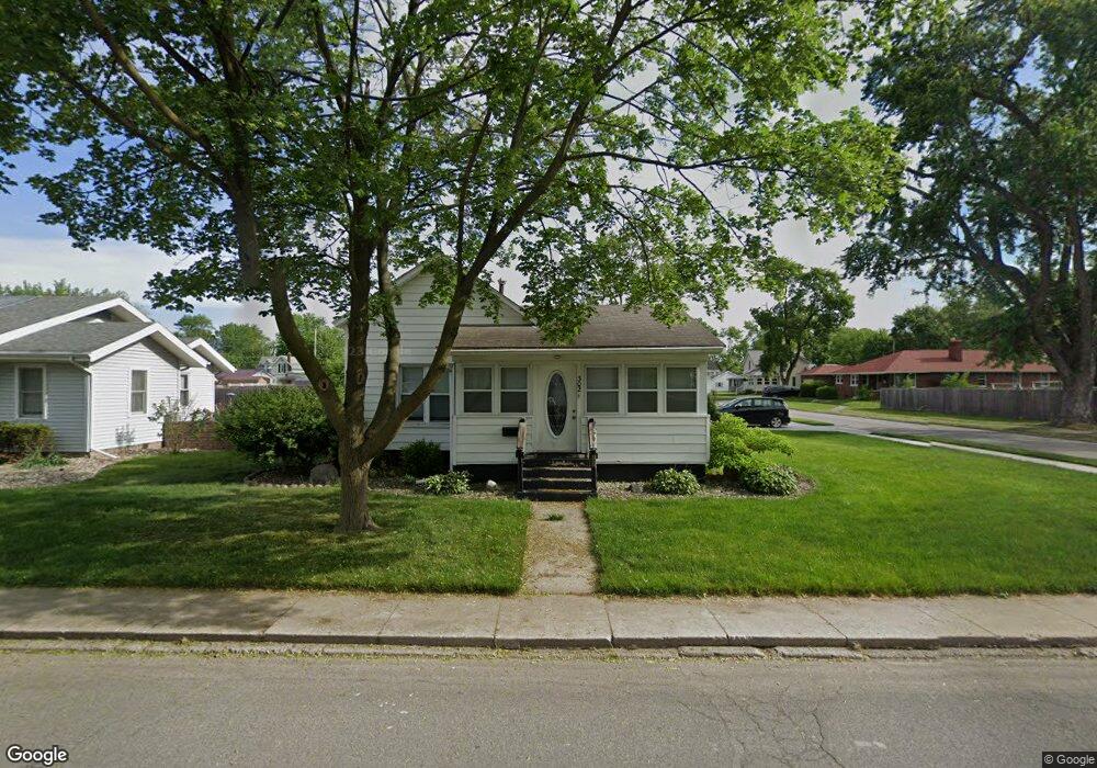 302 W Van Buren St, Nappanee, IN 46550 - photo 1