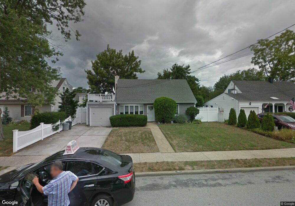 1067 Jefferson St, Baldwin, NY 11510 - photo 1