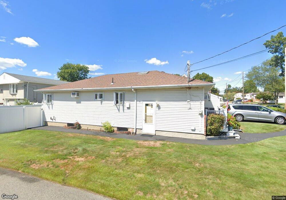 60 Cheltenham Rd, West Babylon, NY 11704 - photo 1