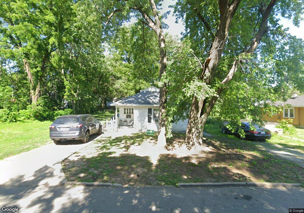 7020 Walrond Ave, Kansas City, MO 64132 - photo 1