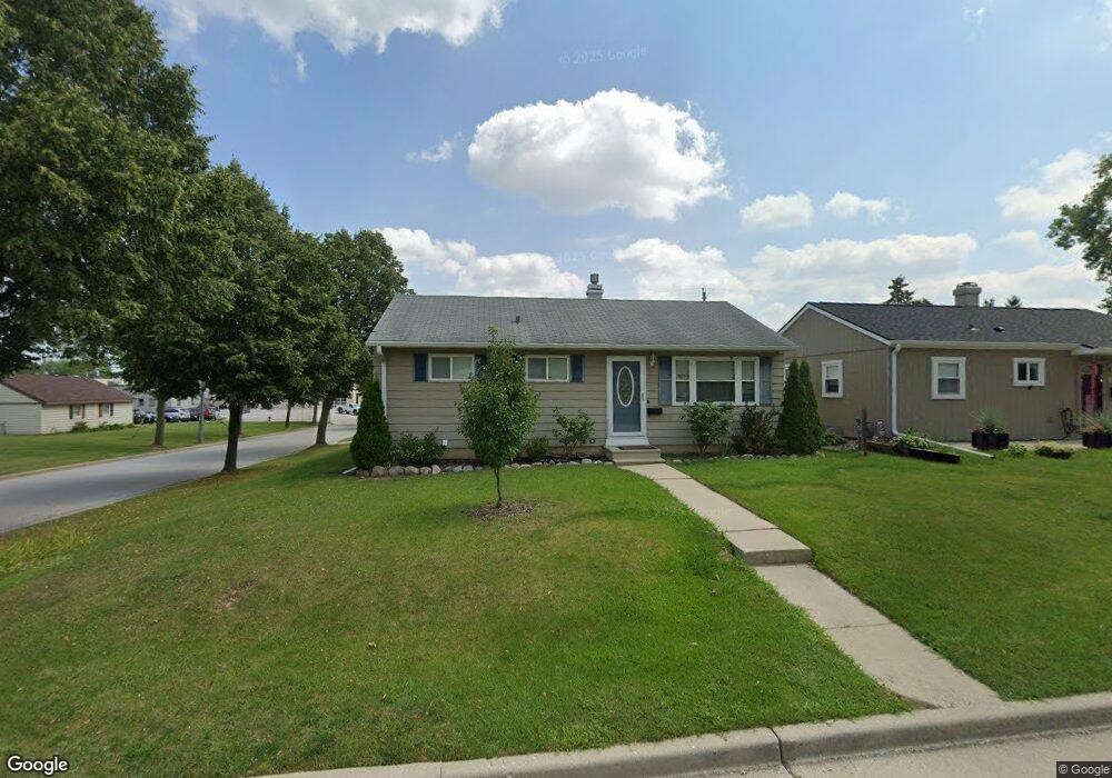 5136 N 127th St, Butler, WI 53007 - photo 1