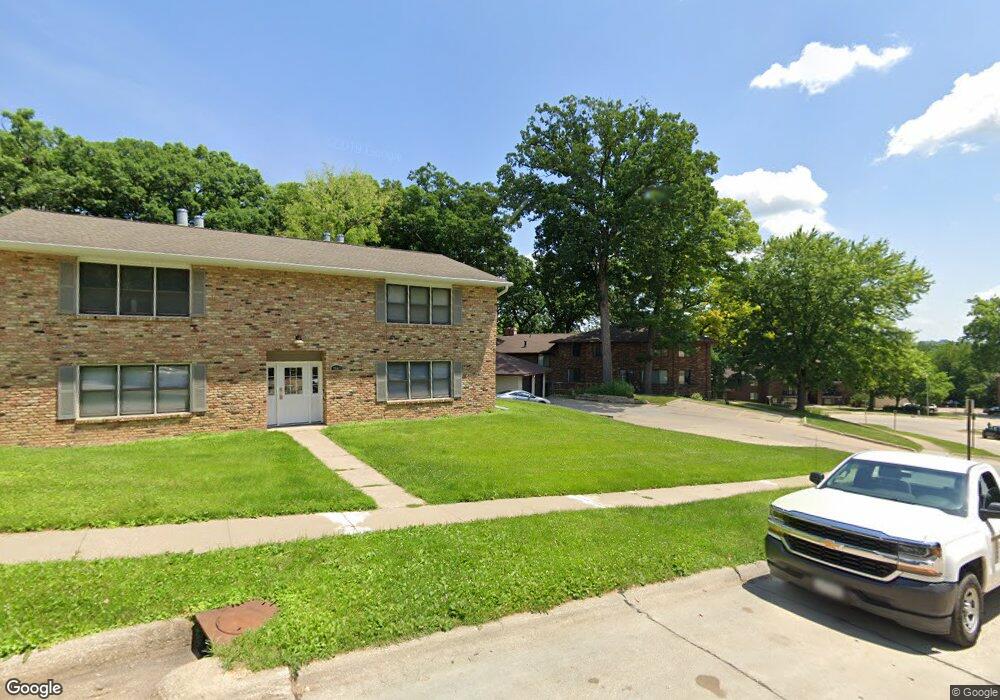 1221 Sierra Dr NE unit 1, Cedar Rapids, IA 52402 - photo 1