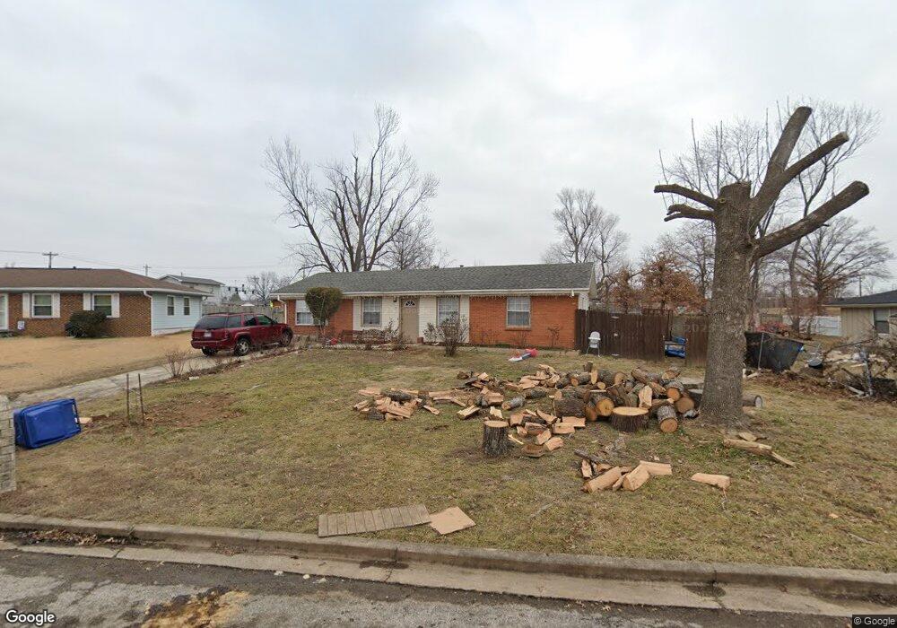 703 N Thomas Dr, Rogers, AR 72756 - photo 1