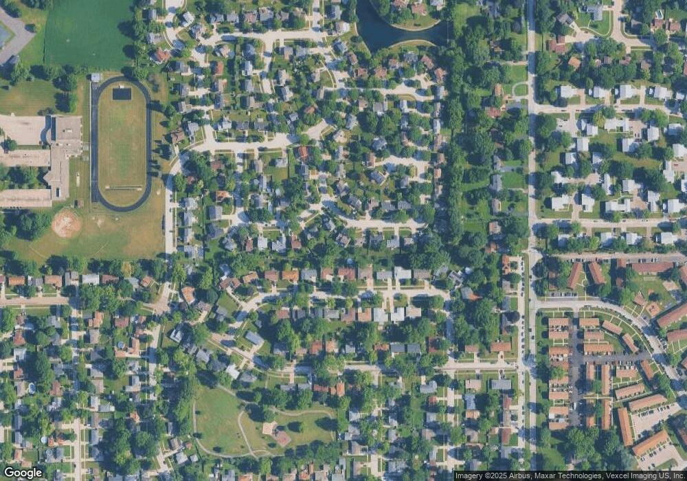 909 Wellington Cir, Aurora, IL 60506 - photo 1