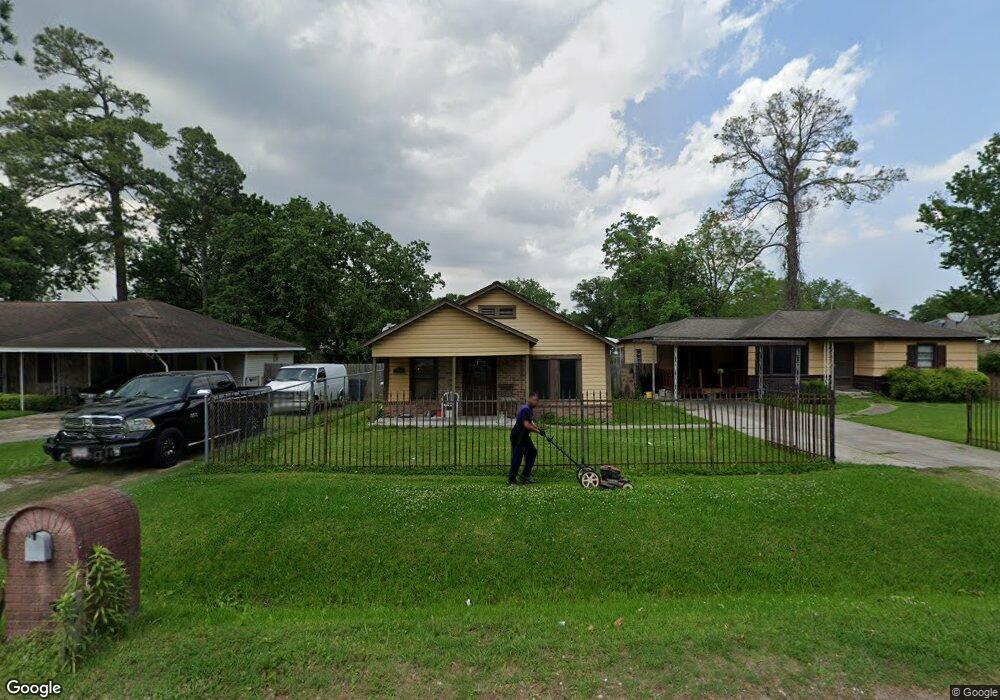 7205 S Hall St, Houston, TX 77028 - photo 1