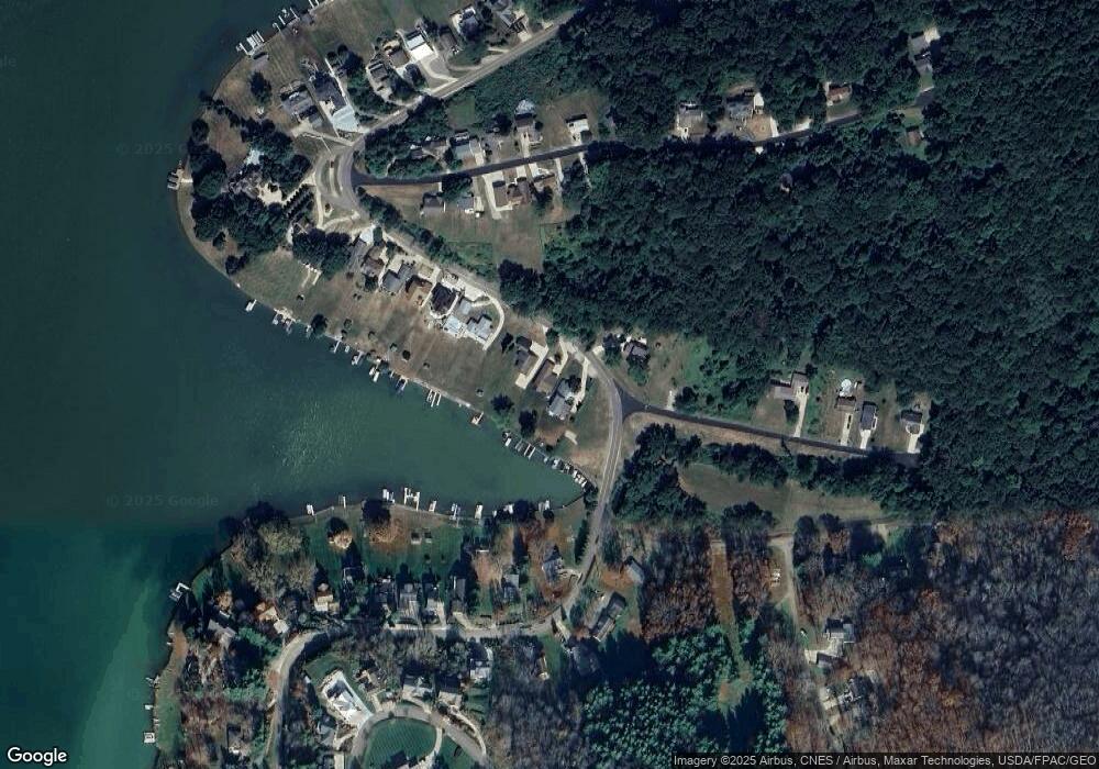 388 E Mohawk Dr, Malvern, OH 44644 - photo 1