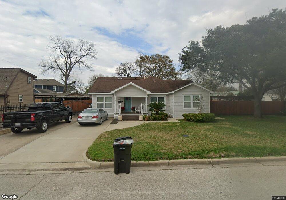 1003 Avenue of Oaks St, Houston, TX 77009 - photo 1