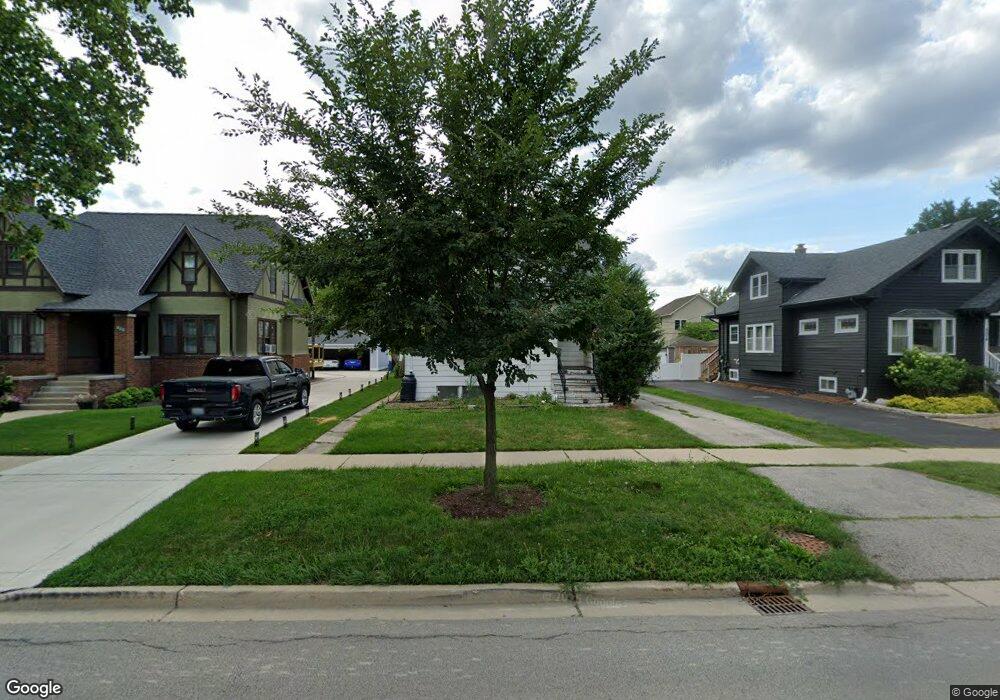 608 S Spring Rd, Elmhurst, IL 60126 - photo 1