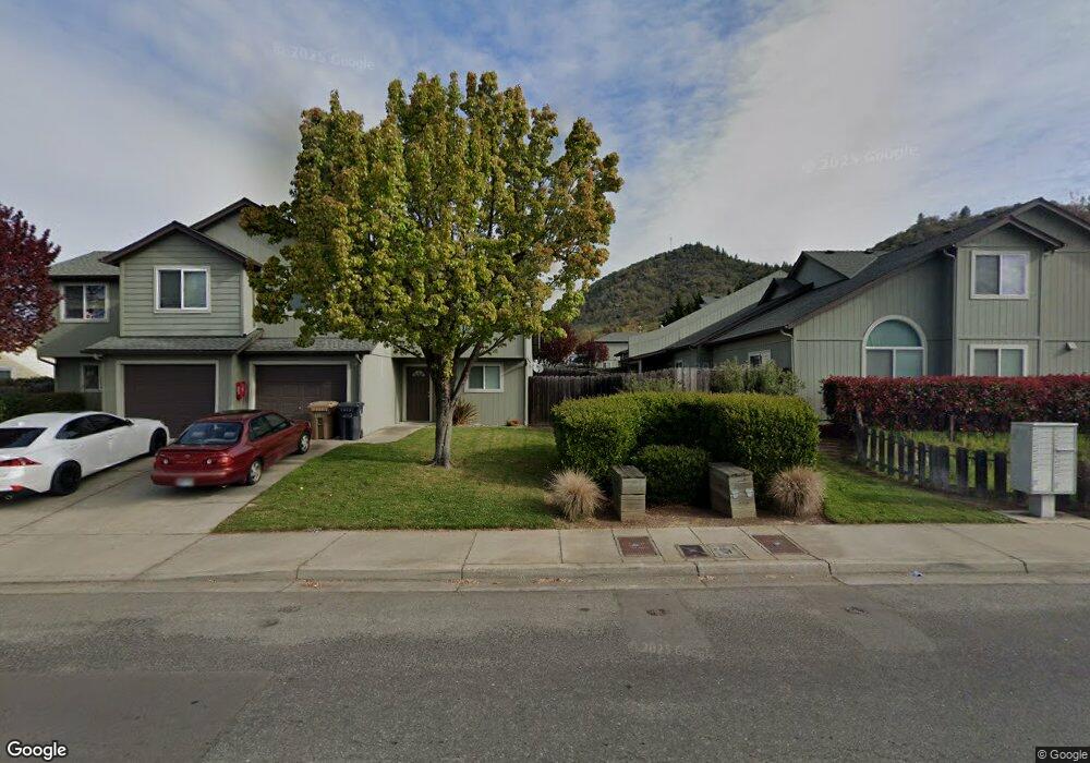 1880 NE Fairview Ave, Grants Pass, OR 97526 - photo 1