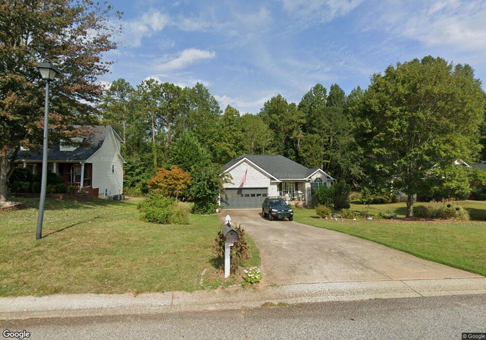 806 Lazy Ln, Winder, GA 30680 - photo 1