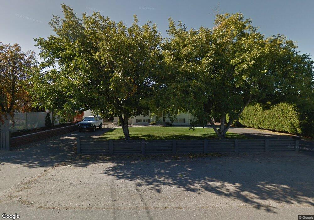 1024 N Devon Ave, East Wenatchee, WA 98802 - photo 1