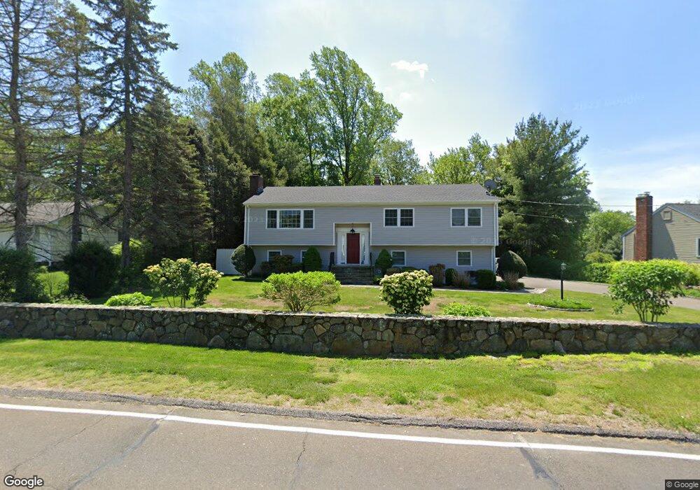 315 Park Ln, Trumbull, CT 06611 - photo 1