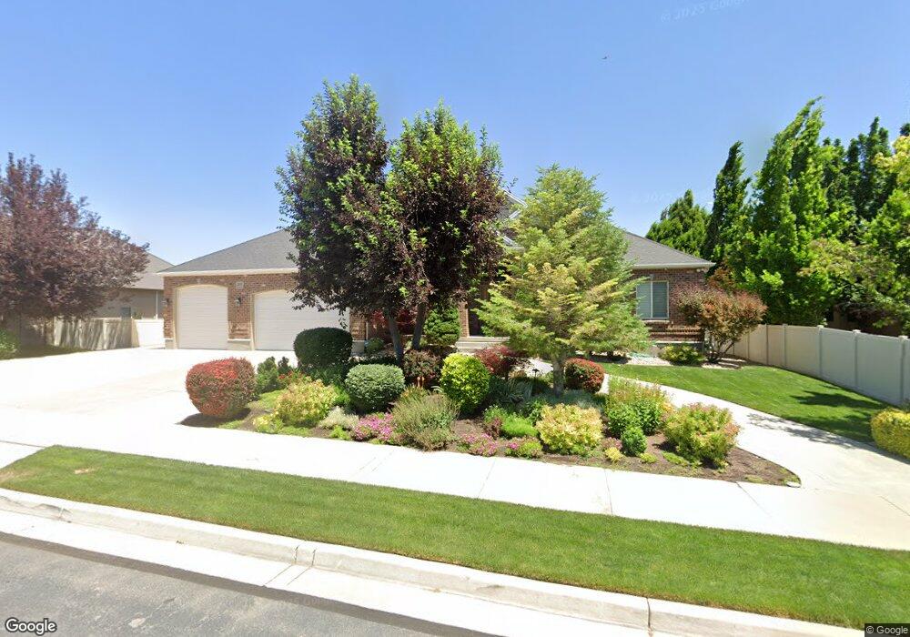 10717 Logan Canyon Rd, South Jordan, UT 84095 - photo 1