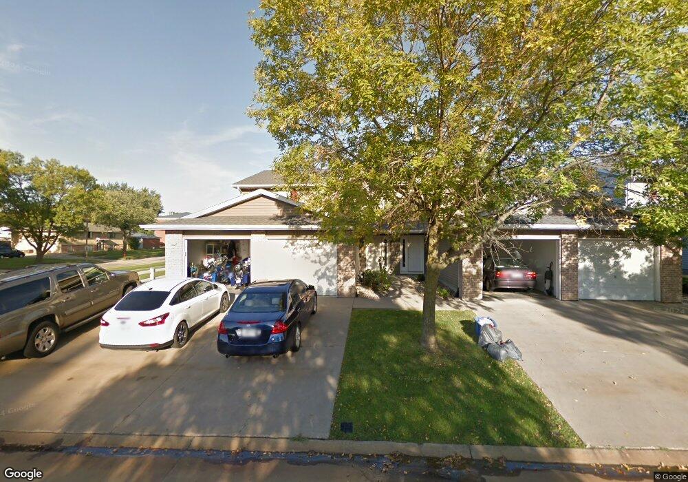 953 Grand Avenue Ct unit 953, Marion, IA 52302 - photo 1