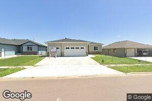 1012 S Tracy Dr, Brandon, SD 57005
