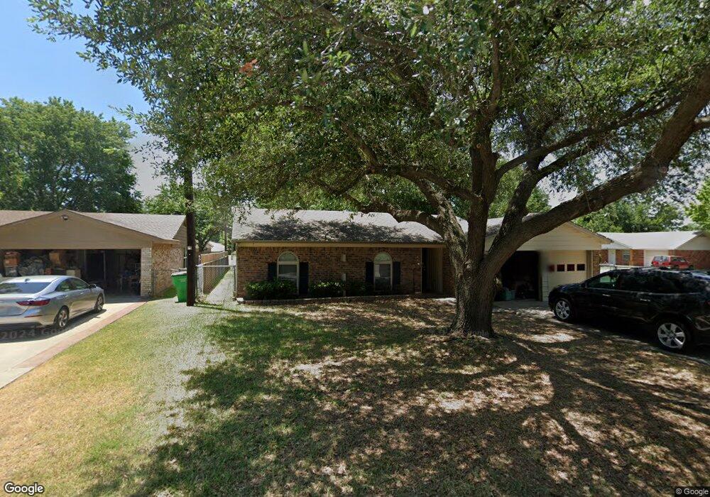 1000 E Star St, Gainesville, TX 76240 - photo 1
