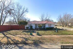 302 E Washington St, Walters, OK 73572
