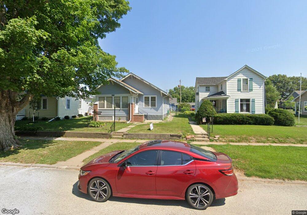 205 W Summit Ave, Shenandoah, IA 51601 - photo 1