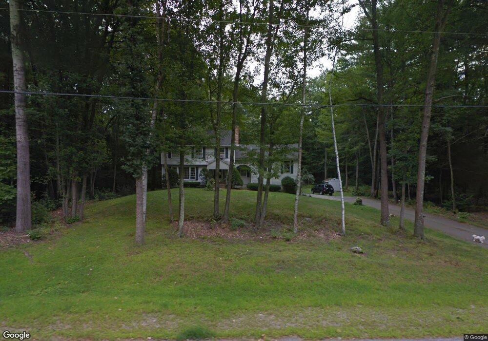 28 Sandy Pond Pkwy, Bedford, NH 03110 - photo 1