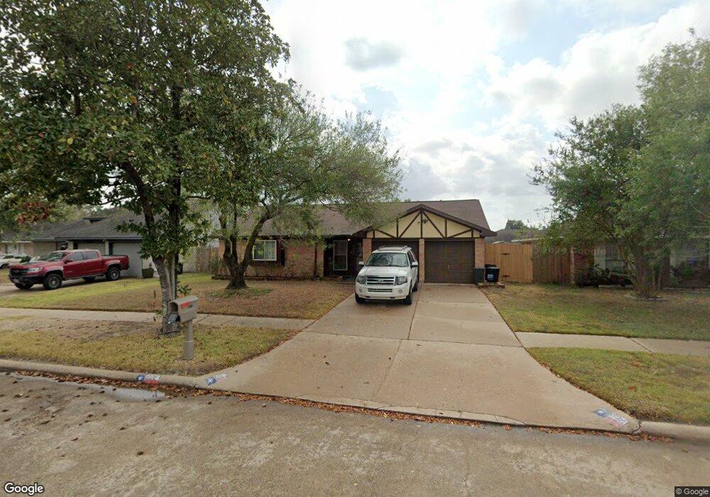 6927 Winding Trace Dr, Houston, TX 77086 - photo 1