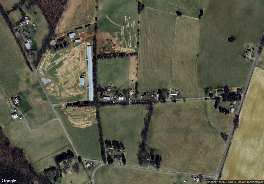 304 Dinges Ln, Luray, VA 22835 - photo 1