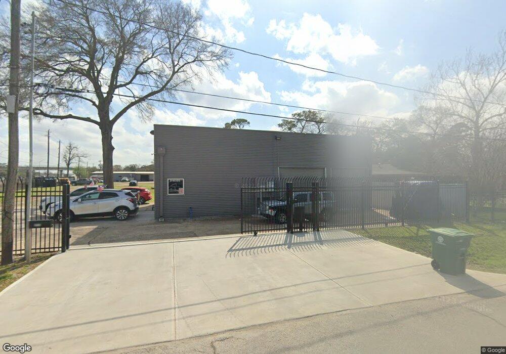 8719 W Hardy Rd, Houston, TX 77022 - photo 1