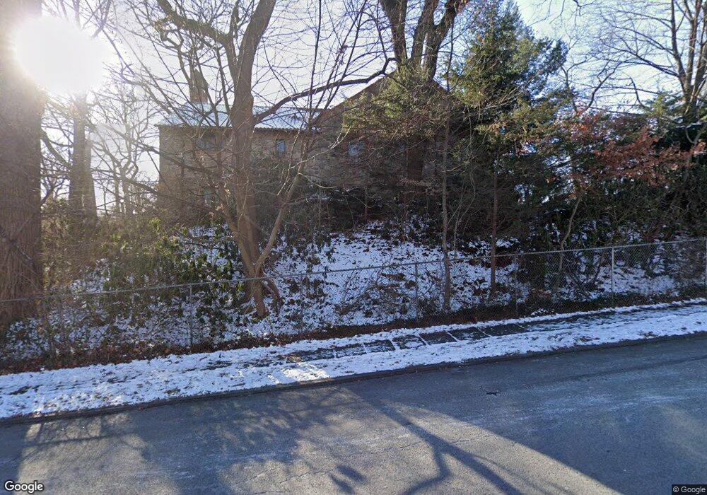 325 Park Hill Ave, Yonkers, NY 10705 - photo 1