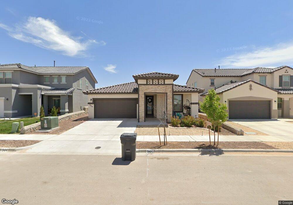 944 Nellind St, El Paso, TX 79928 - photo 1