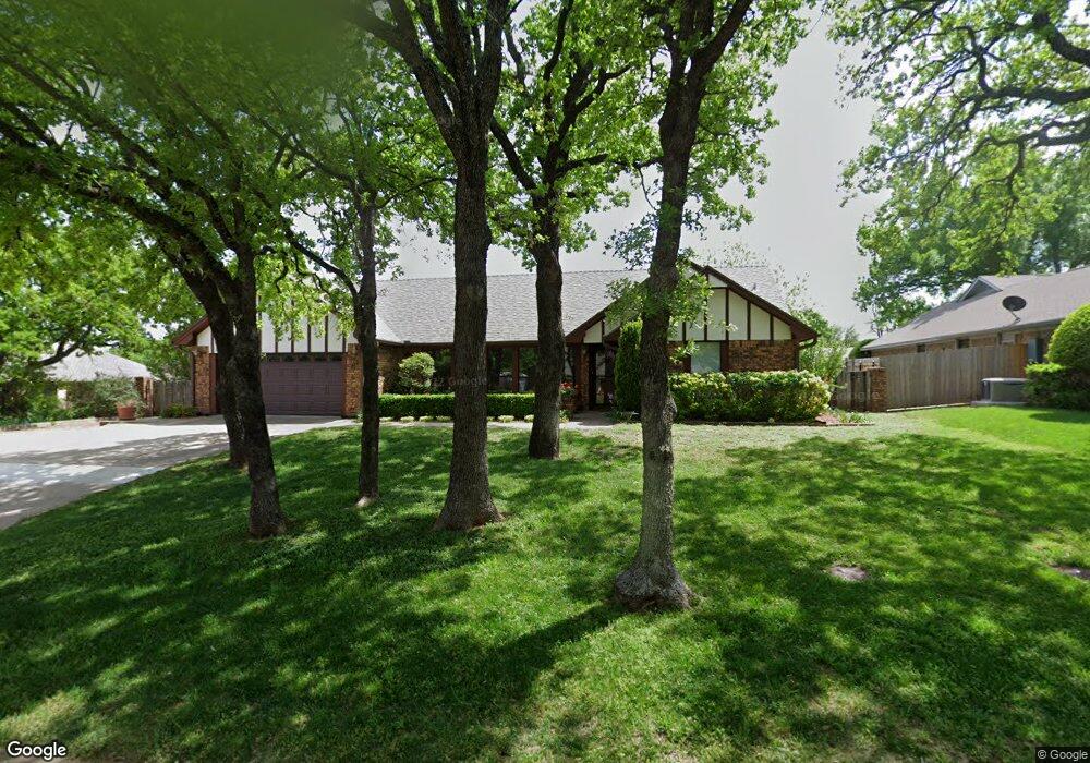 1914 Woodcrest Dr, Duncan, OK 73533 - photo 1