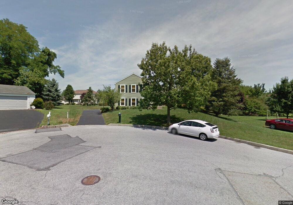 940 Carriage House Ct, Hershey, PA 17033 - photo 1