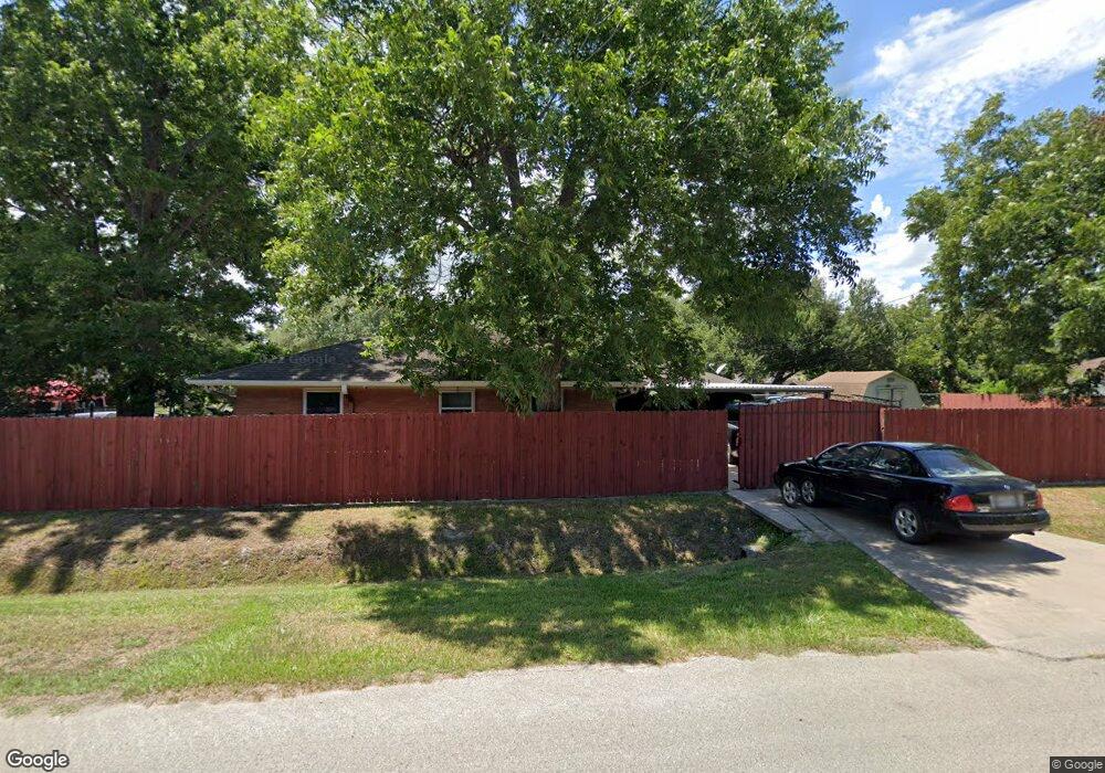 7645 Weyburn St, Houston, TX 77028 - photo 1
