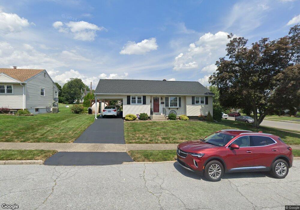 1604 Primrose Ln, Bethlehem, PA 18018 - photo 1