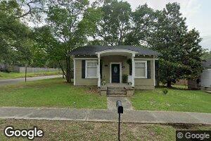 1204 N 7th Ave, Laurel, MS 39440