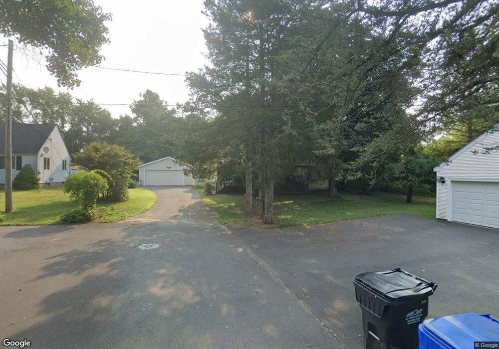 7 1st St, East Windsor, CT 06088 - photo 1