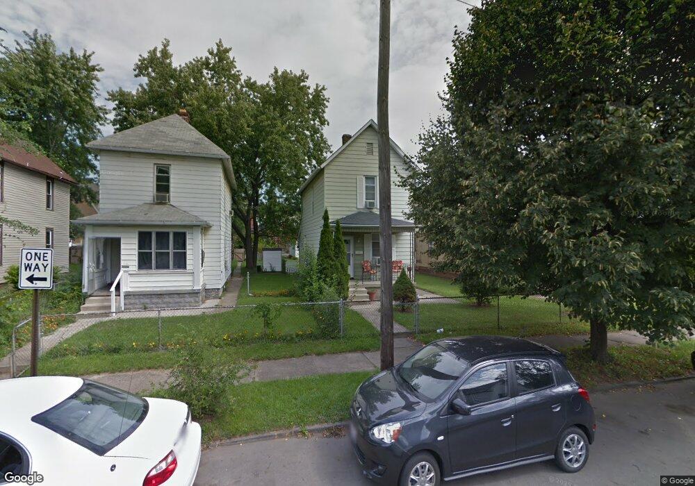 284 E Barthman Ave, Columbus, OH 43207 - photo 1