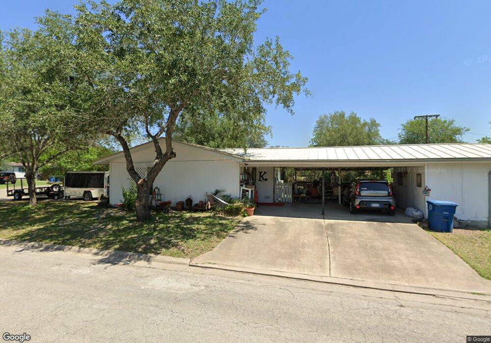 1200 E Randall St, Beeville, TX 78102 - photo 1