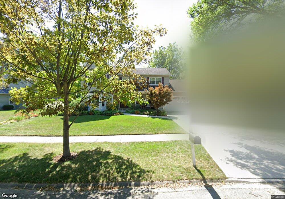 616 Buttonwood Cir, Naperville, IL 60540 - photo 1