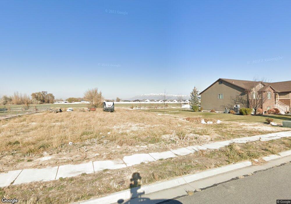 5660 W 5725 S, Hooper, UT 84315 - photo 1