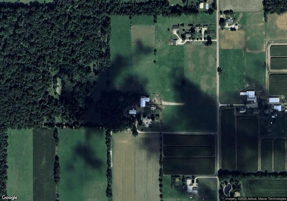 1707 Beech Rd, Nappanee, IN 46550 - photo 1