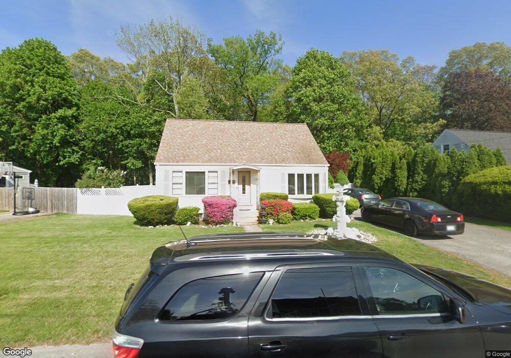 138 Preston Ave, Cranston, RI 02920 - photo 1