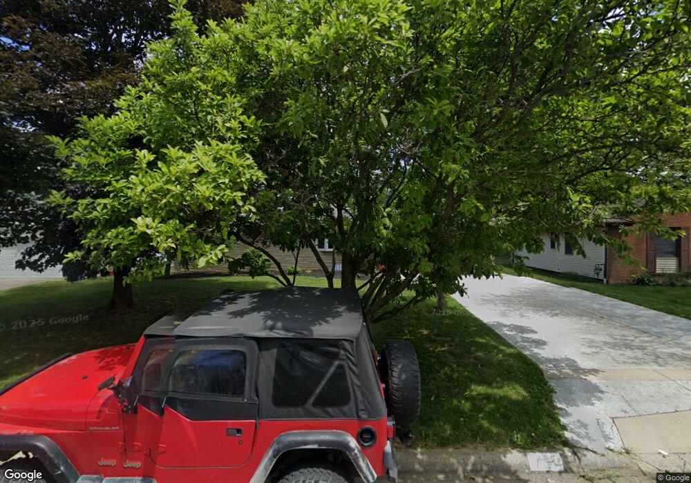 966 Janet Dr, Columbus, OH 43224 - photo 1