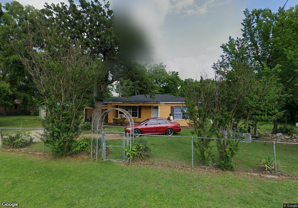 810 D St SE, Ardmore, OK 73401 - photo 1