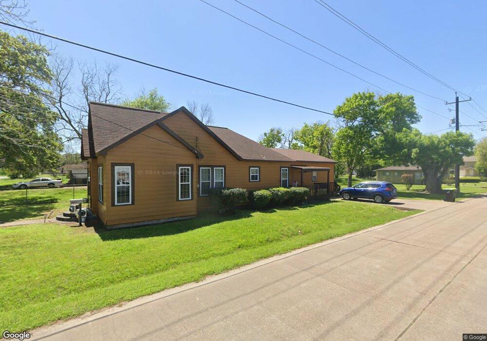 2900 Avenue A, Bay City, TX 77414 - photo 1