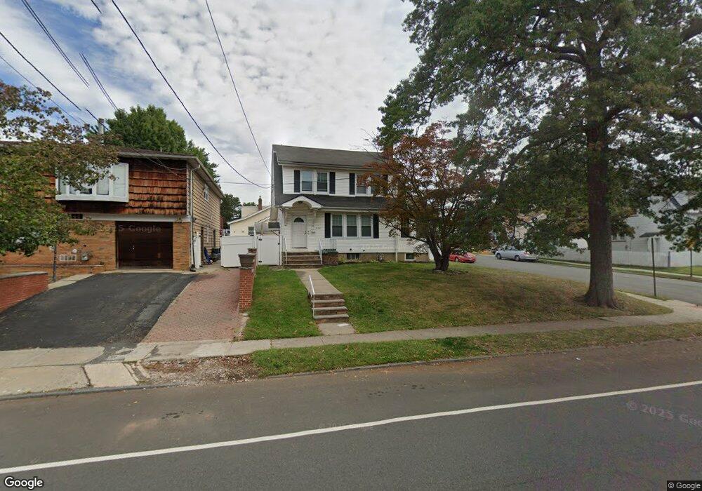 573 W Scott Ave, Rahway, NJ 07065 - photo 1