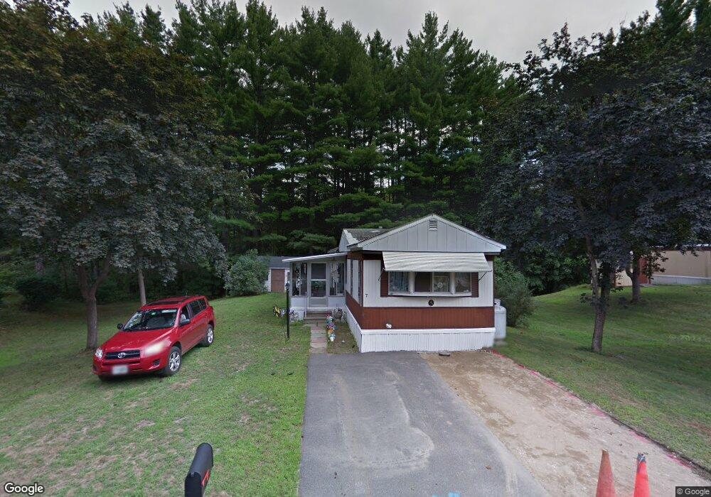 7 Tumblebrook Ln, Nashua, NH 03062 - photo 1