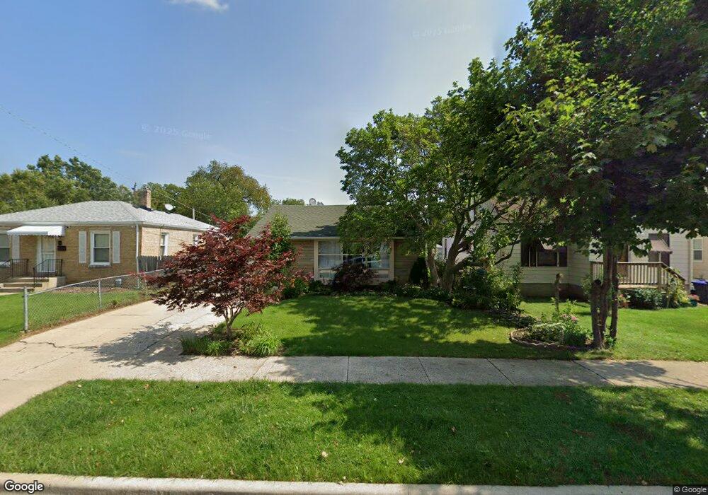 117 N Gretta Ave, Waukegan, IL 60085 - photo 1