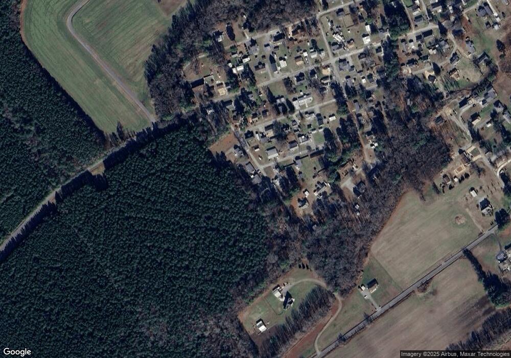 202 Pine Rd, Dunnsville, VA 22454 - photo 1