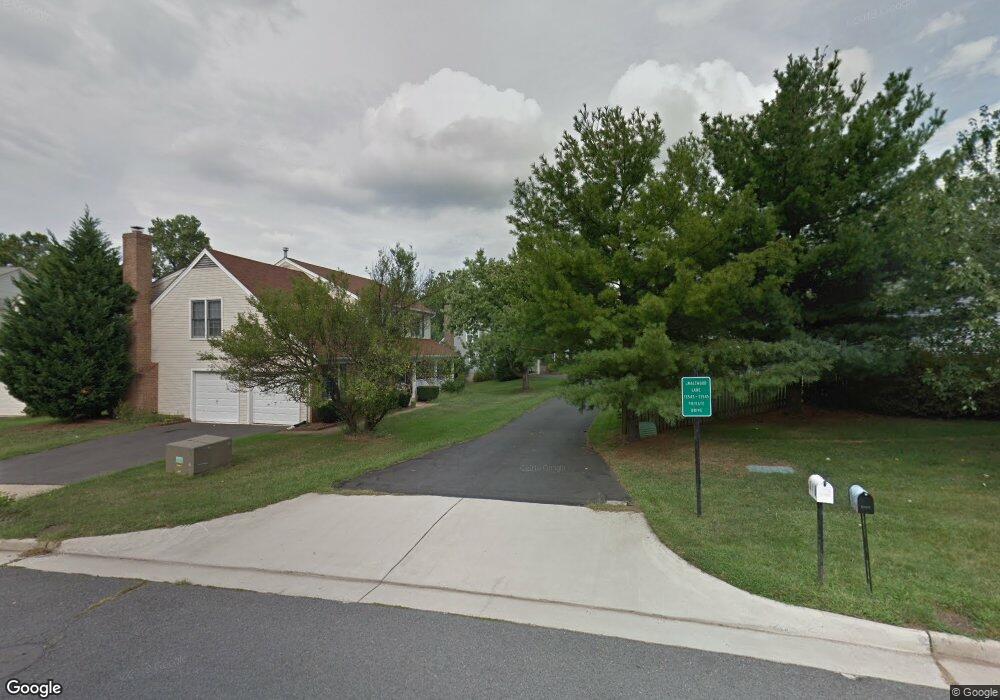 13543 Smallwood Ln, Chantilly, VA 20151 - photo 1